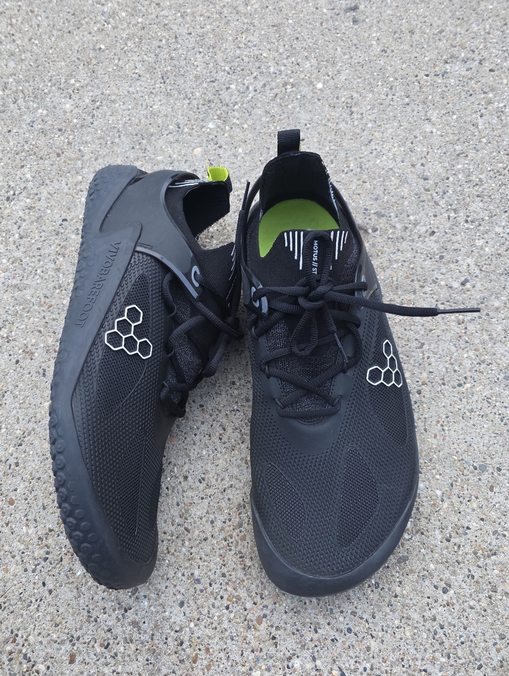 Vivo barefoot Men’s Black Water-Ready Athletic Swim Shoes